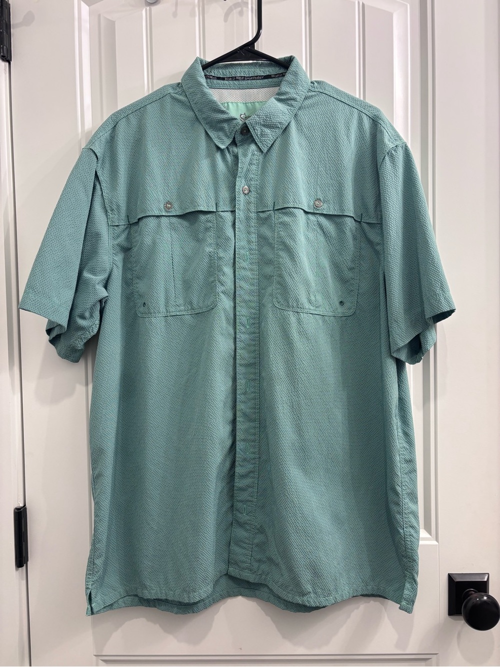 Bass Pro Shops Short-Sleeve Button-Down Shirt in Seafoam